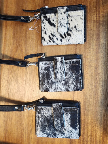 2530BH Black & White Leather Cowhide Wristlet