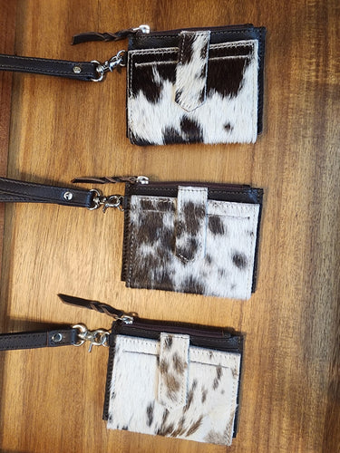 2529BH Brown & White Leather Cowhide Wristlet