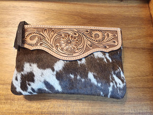 2517BH Cowhide Wristlet Purse